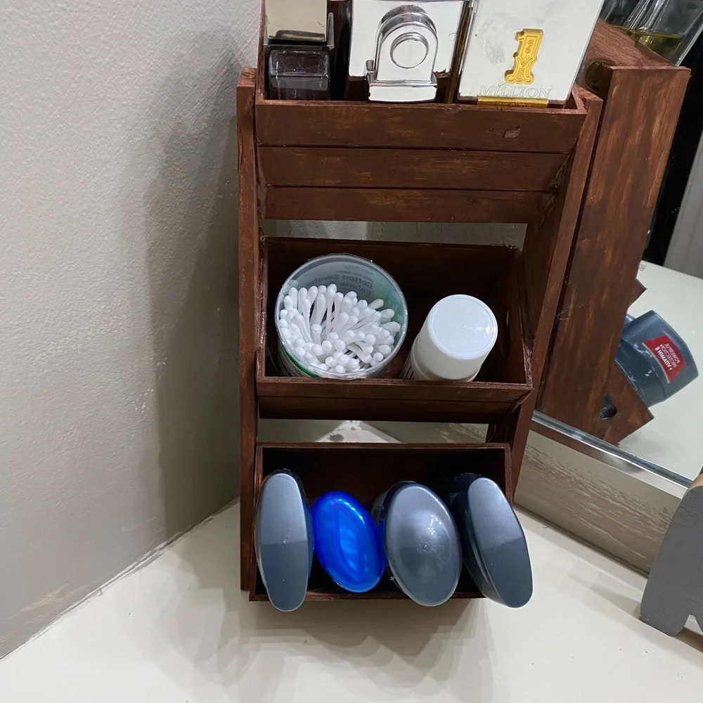 Homemade bathroom cosmetic holder